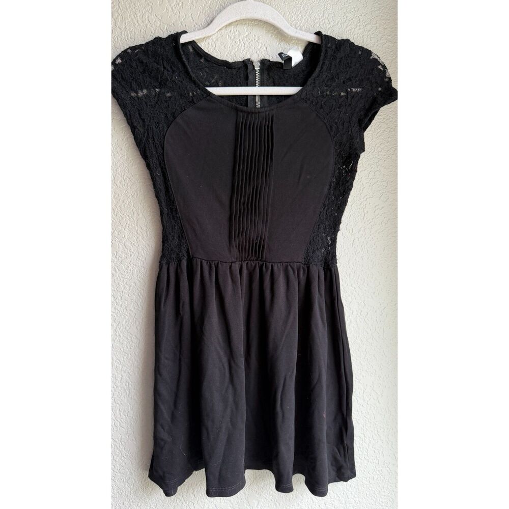 H&M Divided Black Lace Fit Flare Dress Small Pleated Cap Sleeve Mini